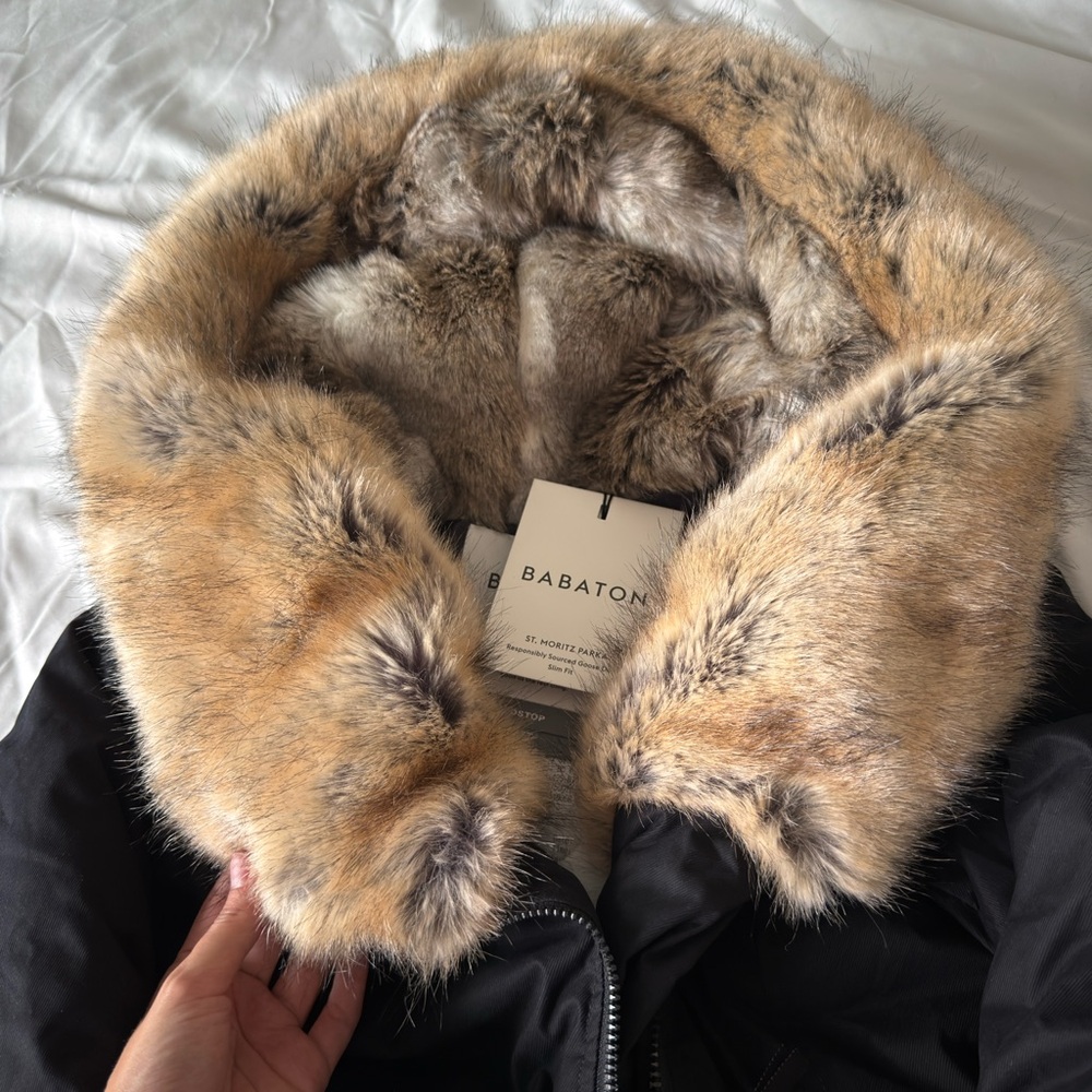 Babaton Charcoal Puffer Coat with Faux Fur Collar - Picture 7 of 8